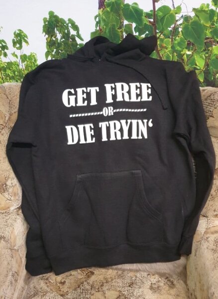 Pulli/Hoody/Zipper mit Aufdruck Get Free or Die Tryin